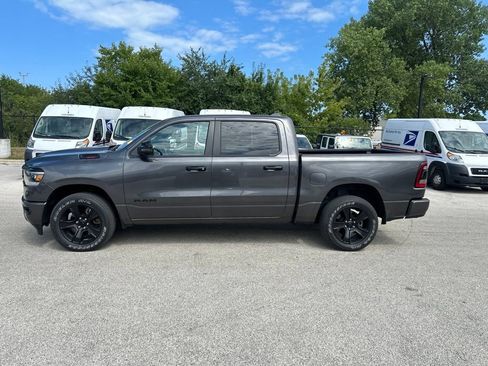 Used 2023 RAM 1500 Big Horn AWD/4WD image 3