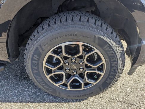 Used 2022 Ford F150 XLT w/ Equipment Group 302A High image 11