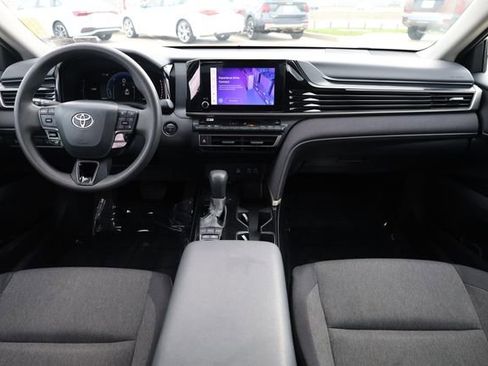 Used 2025 Toyota Camry LE image 14