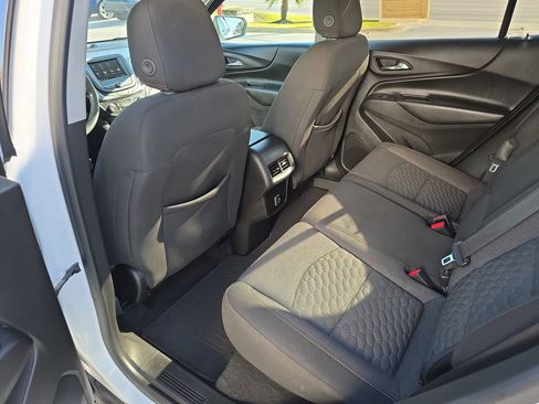 Used 2019 Chevrolet Equinox LT image 29