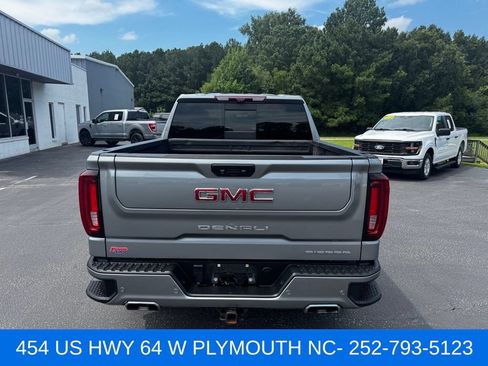 Used 2023 GMC Sierra 1500 Denali w/ Technology Package AWD/4WD image 4