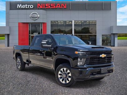 Used 2025 Chevrolet Silverado 2500 Custom w/ Custom Value Package