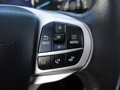 Used 2021 Ford Explorer XLT w/ Equipment Group 202A AWD/4WD image 14