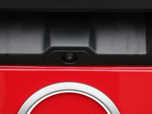 Used 2025 Nissan Frontier SV image 40