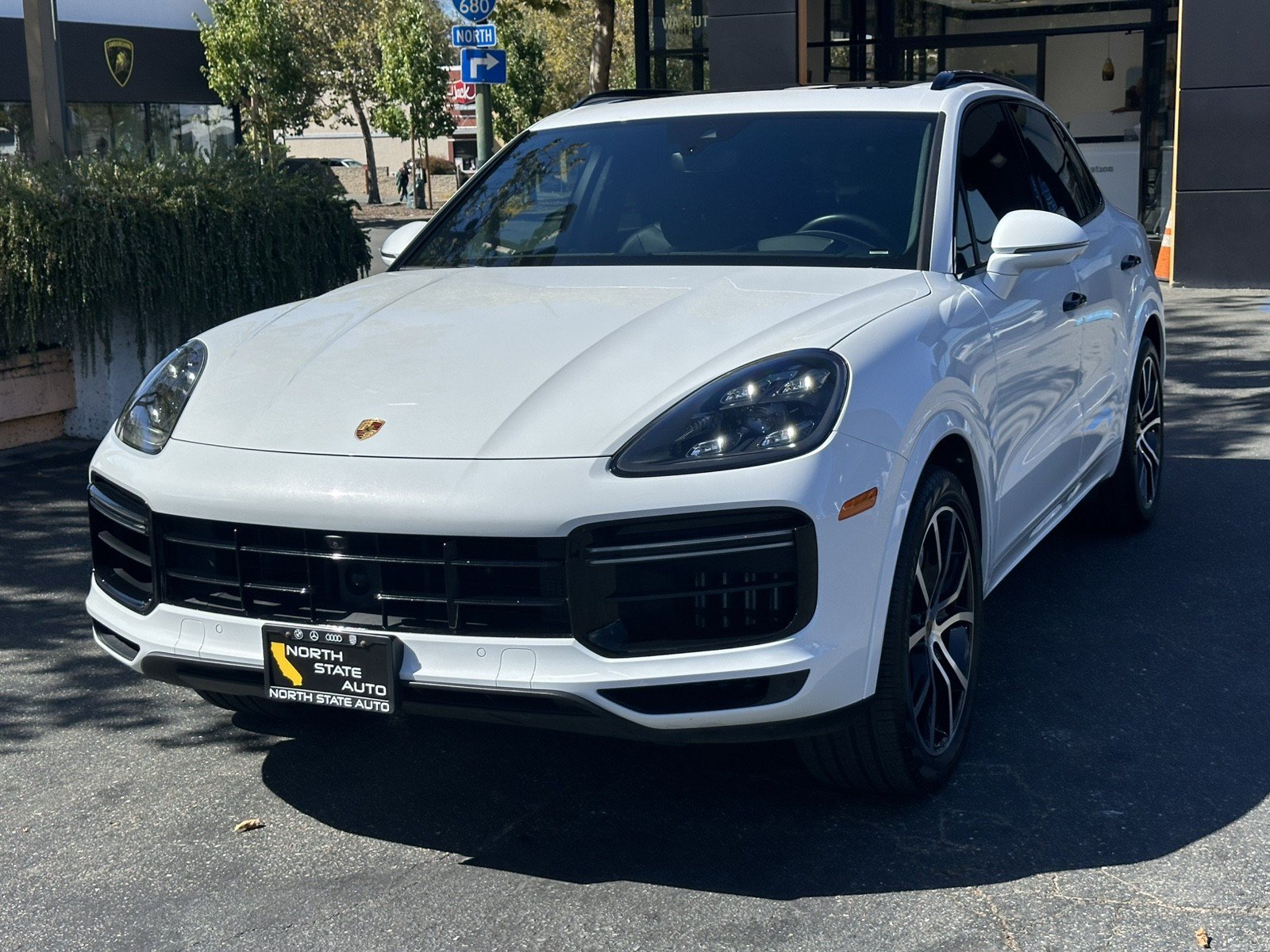 Used 2019 Porsche Cayenne Turbo AWD/4WD image 4