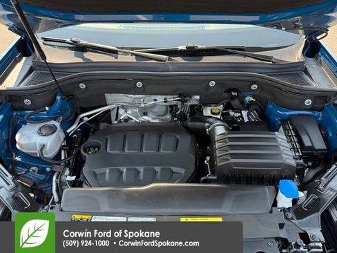 Used 2025 Volkswagen Atlas Cross Sport SE AWD/4WD image 34