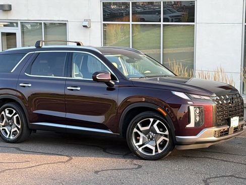 Certified 2023 Hyundai Palisade Limited AWD/4WD image 1
