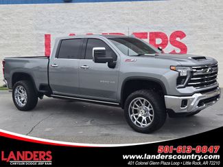 Used 2024 Chevrolet Silverado 2500 LTZ w/ LTZ Convenience Package AWD/4WD video 1