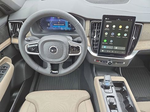 New 2026 Volvo XC90 B6 Ultra w/ Protection Package Premier image 18