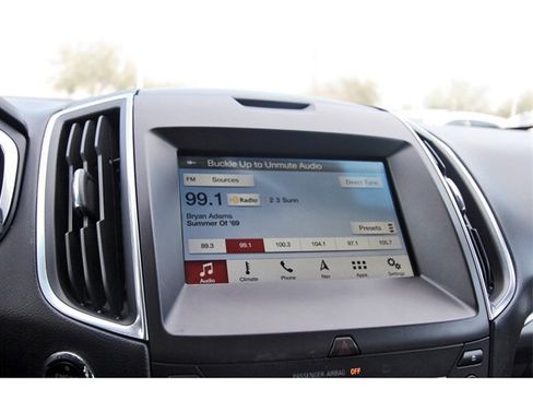 Used 2018 Ford Edge Titanium w/ Technology Package image 23