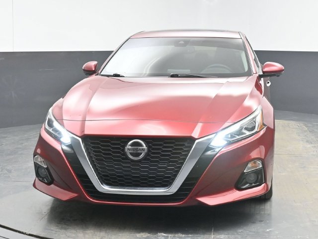 Used 2020 Nissan Altima 2.5 Platinum FWD image 3
