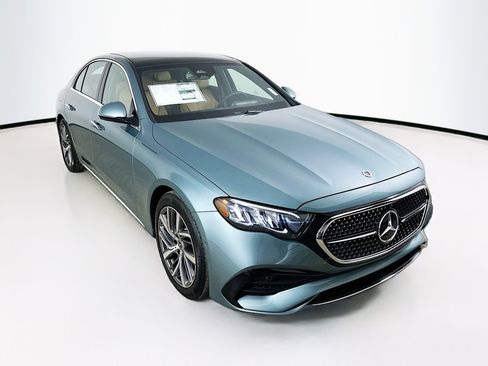 Used 2026 Mercedes-Benz E 350 4MATIC Sedan image 3