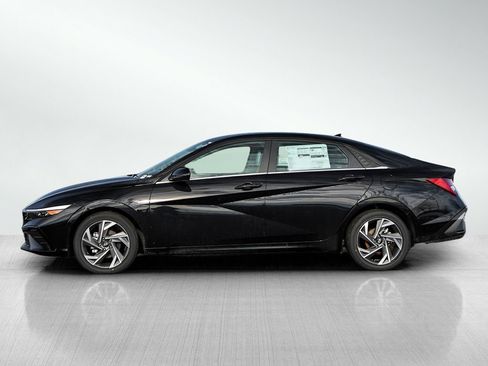 New 2026 Hyundai Elantra Limited image 4