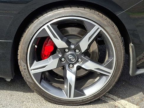 Used 2018 INFINITI Q60 Red Sport 400 w/ Pro Active Package image 7