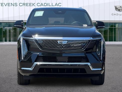 Used 2026 Cadillac Escalade IQL Luxury AWD/4WD image 8
