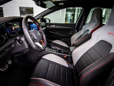 Used 2023 Volkswagen GTI SE w/ SE Leather Package image 30