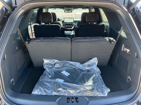 New 2026 Ford Explorer Platinum image 20