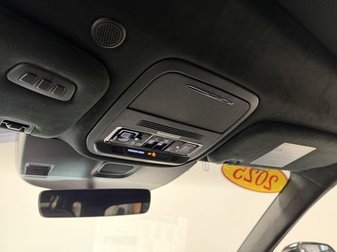 Used 2025 Lincoln Aviator Black Label w/ Black Label Special Edition image 6