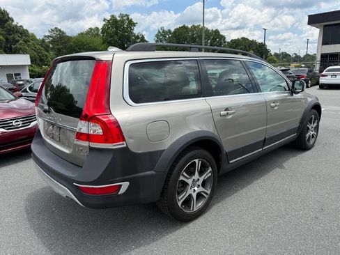 Used 2015 Volvo XC70 T6 Premier Plus AWD/4WD image 5