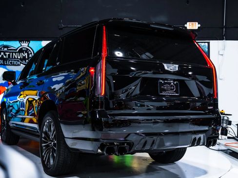 Used 2024 Cadillac Escalade V AWD/4WD image 46