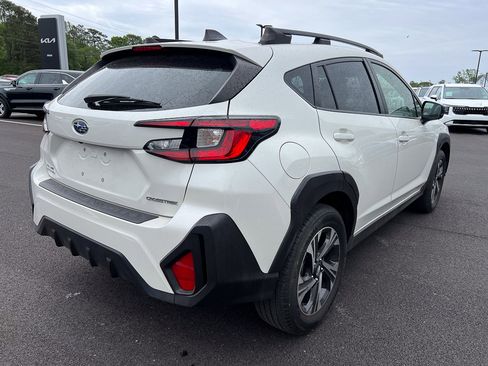 Used 2024 Subaru Crosstrek 2.0i Premium AWD/4WD image 8