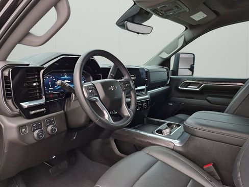 Used 2024 Chevrolet Silverado 2500 LTZ w/ LTZ Plus Package image 30