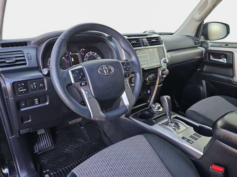Used 2021 Toyota 4Runner SR5 AWD/4WD image 18