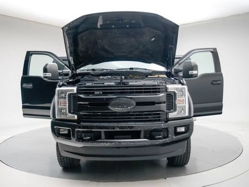 Used 2018 Ford F250 XLT w/ Snow Plow Prep Package AWD/4WD image 16