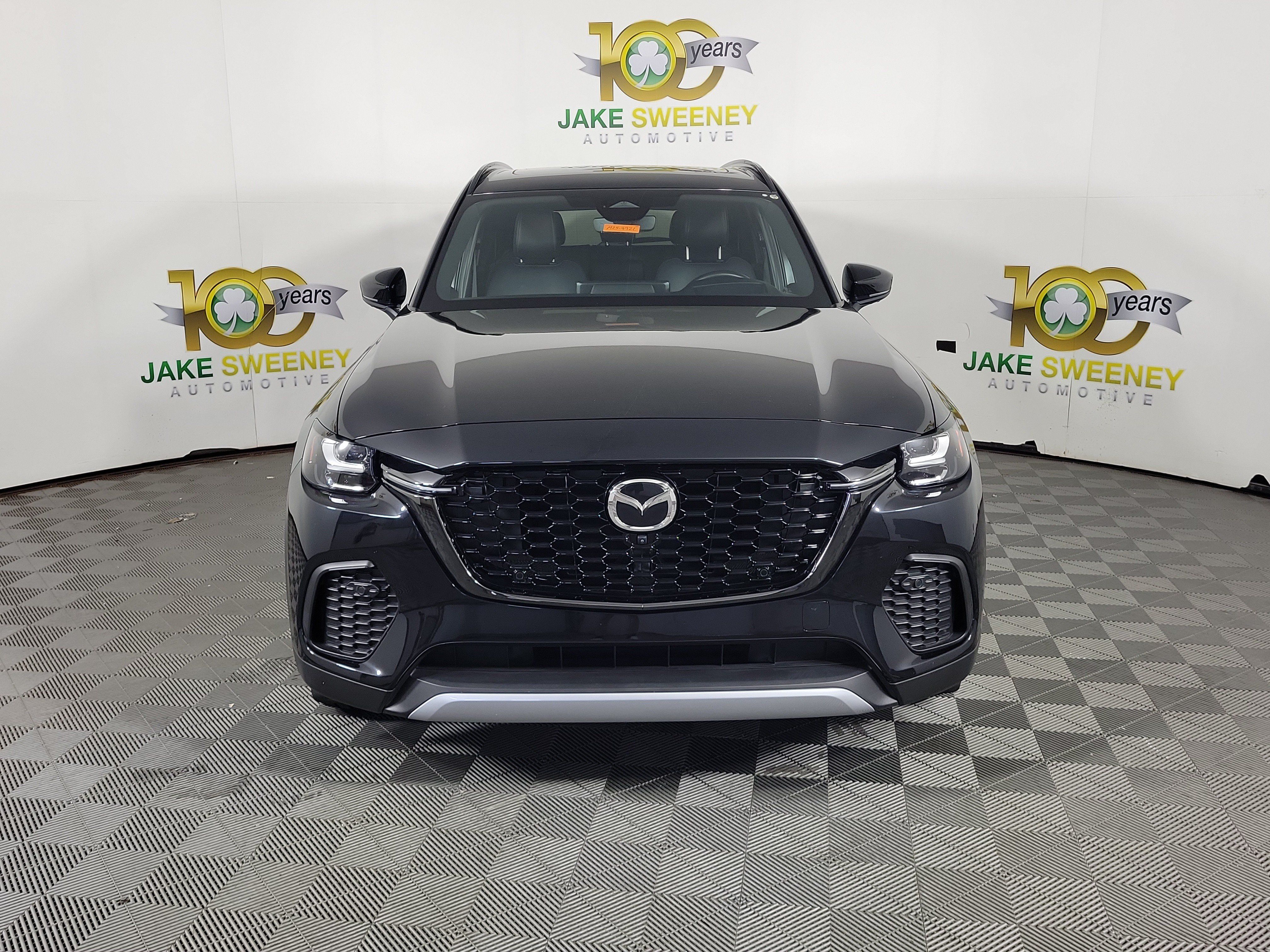 Certified 2025 MAZDA CX-70 Plug-In Hybrid w/ Premium Plus AWD/4WD image 3