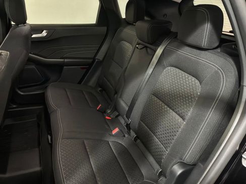 Used 2025 Ford Escape Active w/ Active Premium Tech Pack AWD/4WD image 13
