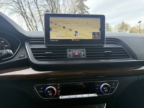 Used 2018 Audi Q5 2.0T Premium Plus w/ Premium Plus Package image 34