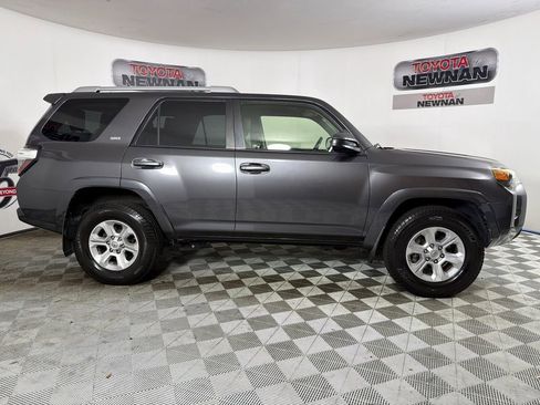 Used 2014 Toyota 4Runner SR5 RWD image 2