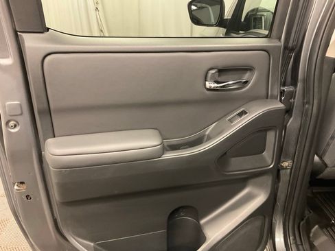 Used 2024 Nissan Frontier SV AWD/4WD image 31