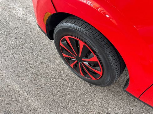 Used 2020 Kia Soul LX image 27