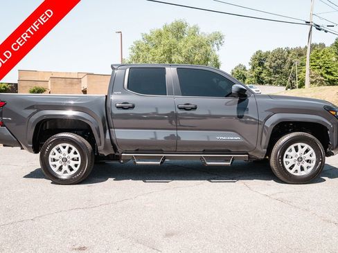 Certified 2025 Toyota Tacoma SR5 RWD image 9