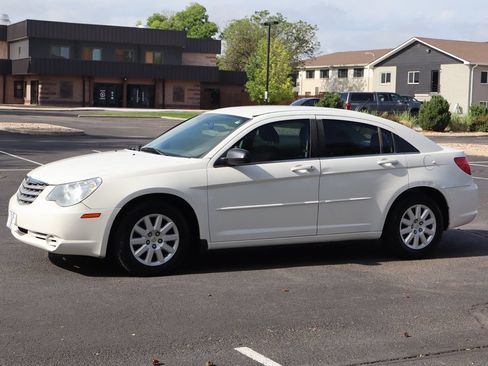 Used 2008 Chrysler Sebring LX FWD image 10