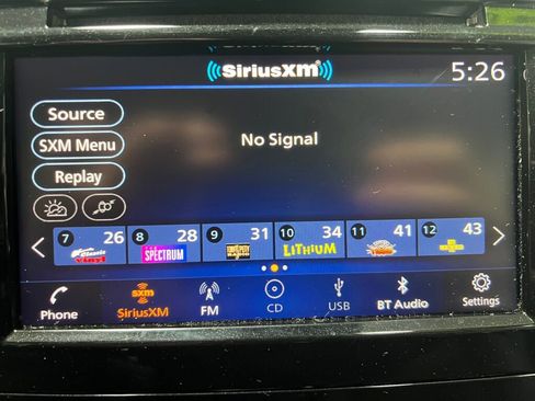 Used 2020 Nissan Rogue S image 11