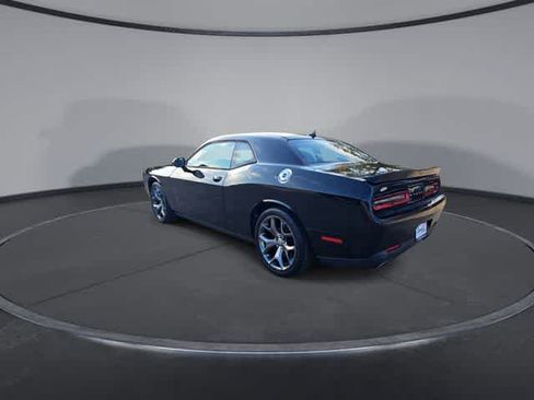 Used 2015 Dodge Challenger SXT Plus RWD image 6