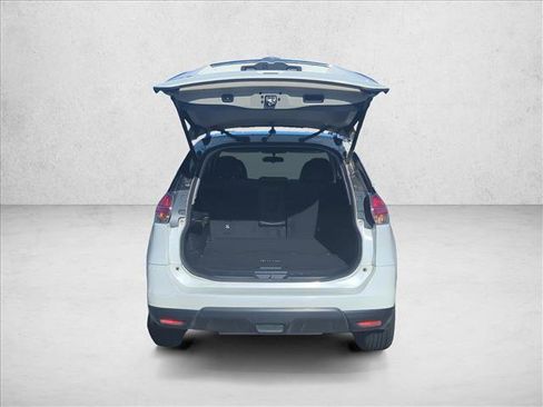 Used 2015 Nissan Rogue SL w/ SL Premium Package image 9