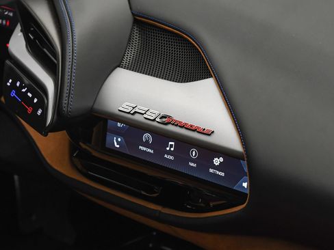 Used 2021 Ferrari SF90 Stradale AWD/4WD image 40