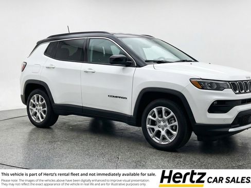 Used 2025 Jeep Compass Limited image 1