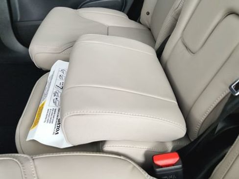 Certified 2026 Volvo XC90 B6 Ultra w/ Protection Package AWD/4WD image 33