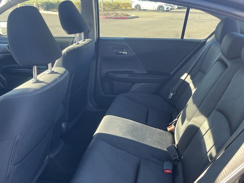Used 2014 Honda Accord LX image 12