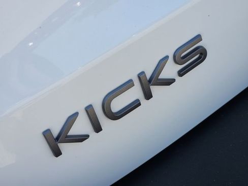 New 2026 Nissan Kicks SV image 8