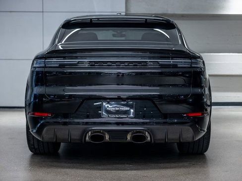 Certified 2025 Porsche Cayenne GTS image 7