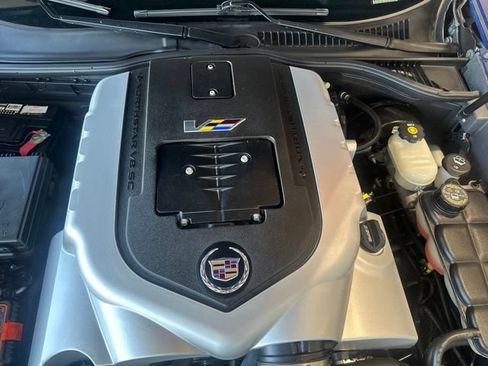 Used 2007 Cadillac XLR V RWD image 10
