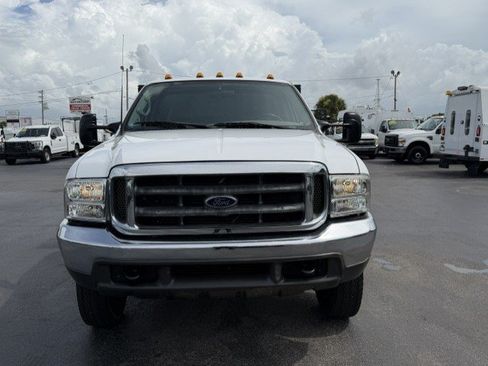 Used 2000 Ford F550 4x4 Regular Cab Super Duty image 2