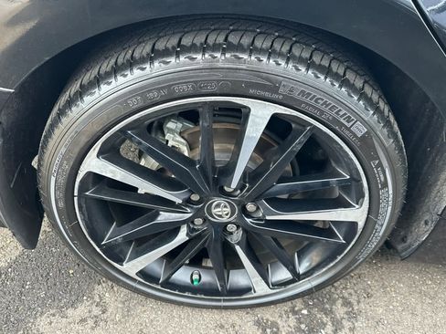 Used 2019 Toyota Camry XSE image 14