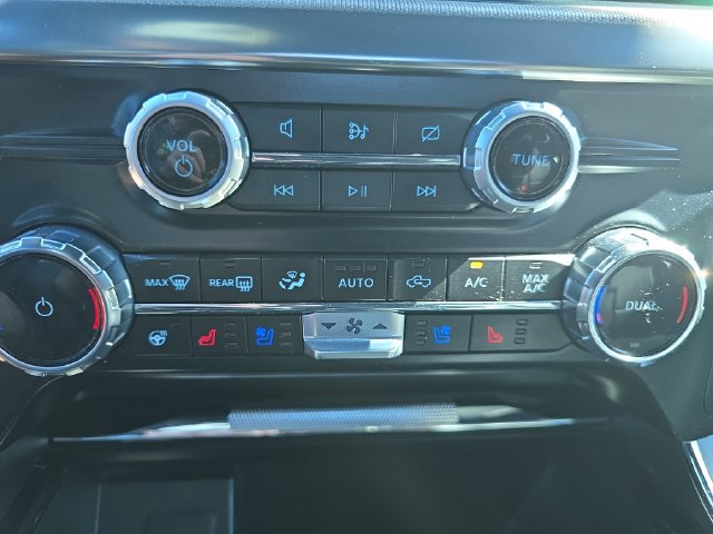 Certified 2024 Ford F150 Lariat w/ FX4 Off-Road Package AWD/4WD image 25