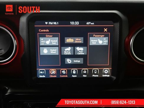 Used 2022 Jeep Wrangler Unlimited Rubicon w/ Xtreme Recon 35" Tire Package image 15